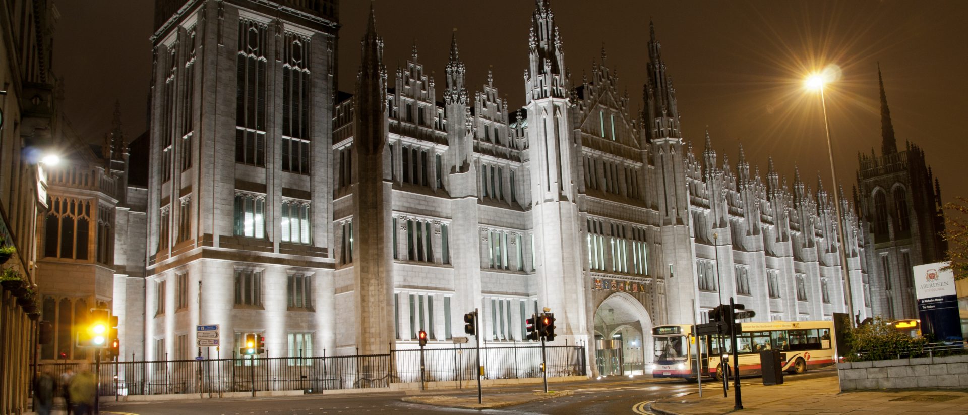 Aberdeen_City_Council_-_panoramio