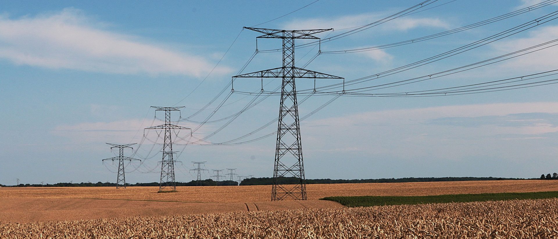 electricity-384198_1920